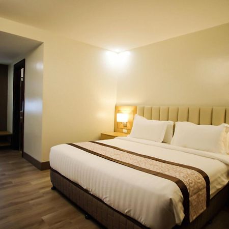 Citi Park Hotel Cebu Powered By Cocotel Exterior photo