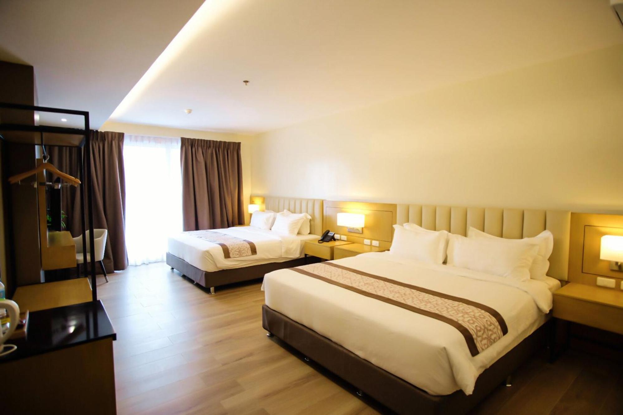 Citi Park Hotel Cebu Powered By Cocotel Exterior photo