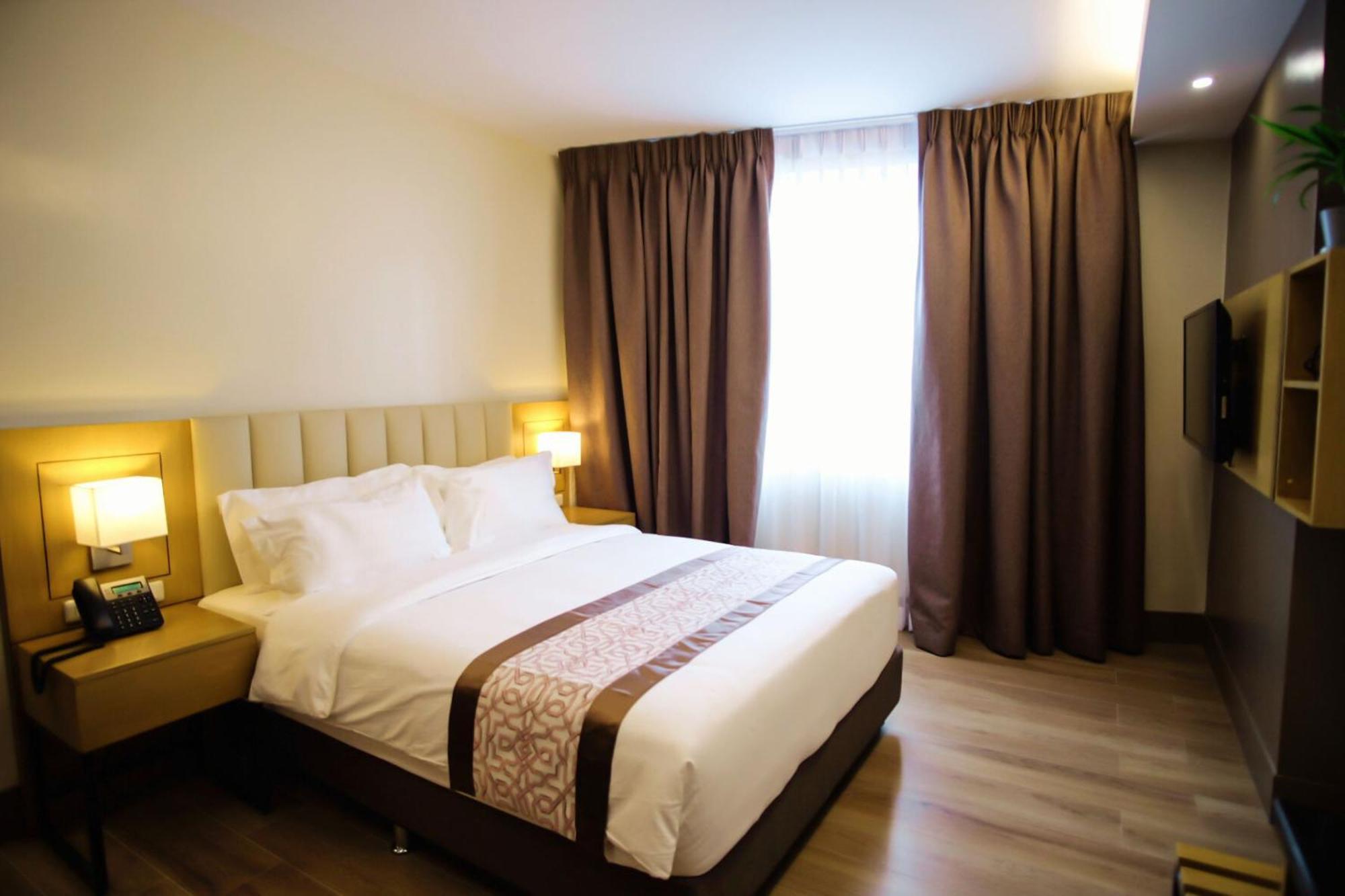 Citi Park Hotel Cebu Powered By Cocotel Exterior photo