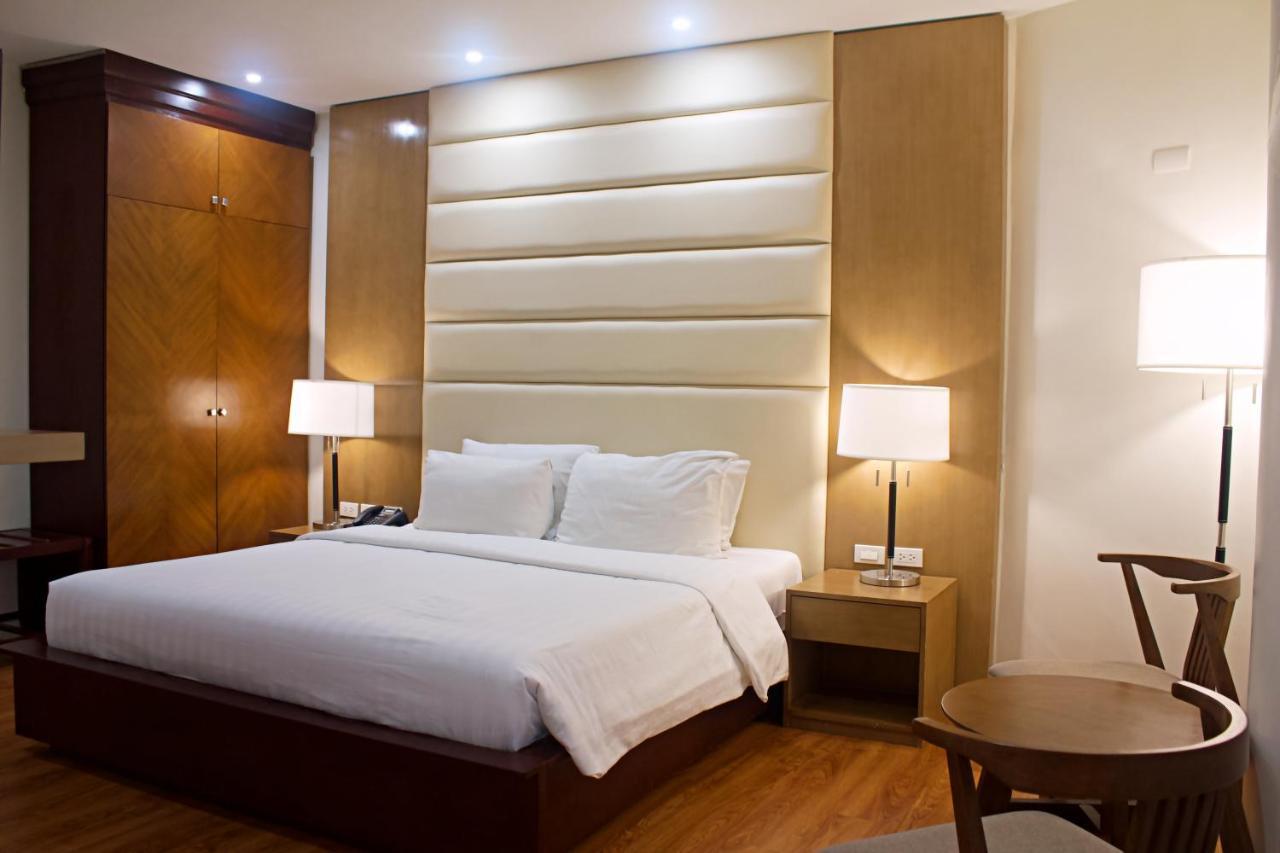 Citi Park Hotel Cebu Powered By Cocotel Exterior photo
